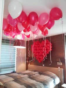 1 225x300 - Valentijnsdag met een hart ballon van klein tot groot