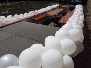 ballonslinger boot alkmaar 300x225 - ballonslingers grachtenparade Alkmaar Pride