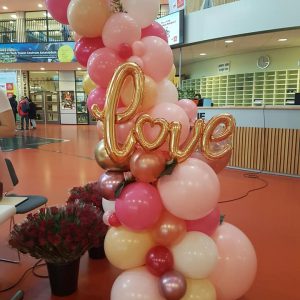 Valentijnsdag studentenraad ROC Westpoort Amsterdam 300x300 - Ballonboog