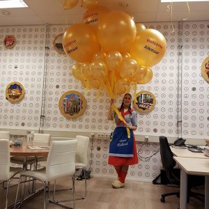 grotebedrukteheliumballoneerstekaasmarkt2017WelcominAlkmaarDeDecoratieballonAlkmaar 300x300 - Bedrukte ballonnen